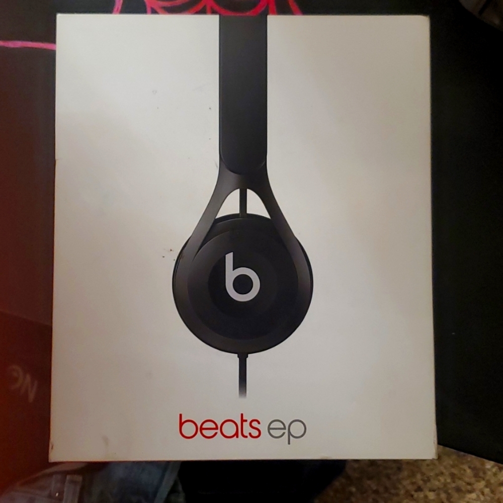 BEATS ep new in box